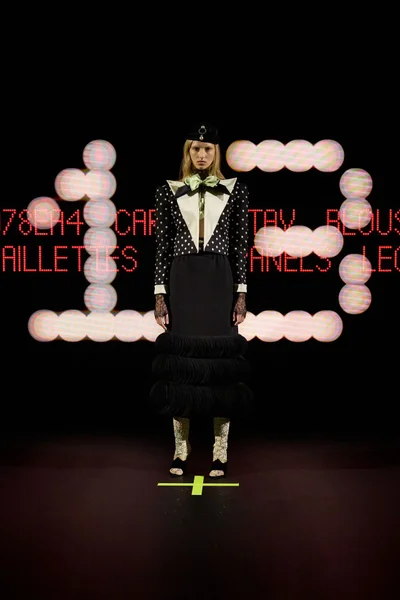Look 13